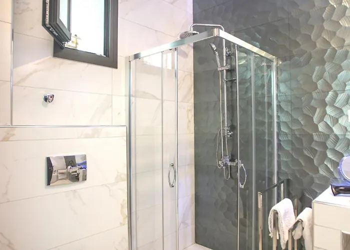 Anemos Luxury Aparthotel