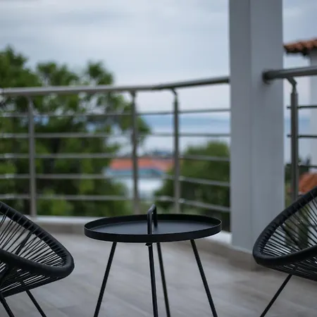 Anemos Luxury 4*
